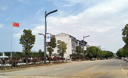 華體智慧路燈點(diǎn)亮“武漢后花園”，助力武漢軍運(yùn)會(huì)