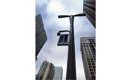 科技和設(shè)計(jì)的完美結(jié)合，華體智慧路燈點(diǎn)亮青島CBD