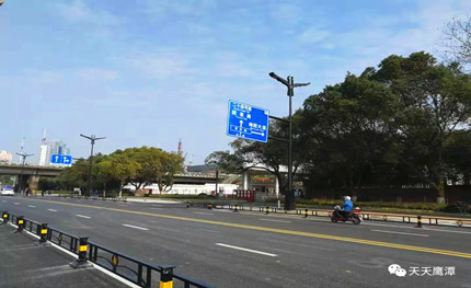 鷹潭首條智慧大道上這些智慧路燈，是怎樣使用“三頭六臂”的？