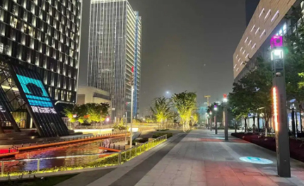 自在蘇州 華燈如晝 | 華體科技5G文化智慧庭院燈，真靚！